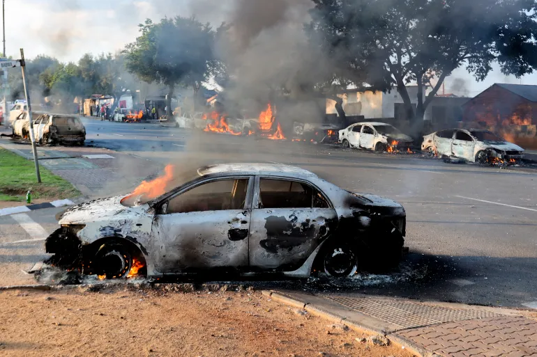 South Africa Anti-Immigrant Protests Turn Violent as 24 Vehicles Are Torched